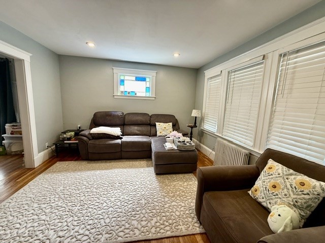 9 Olcott, Watertown, Massachusetts, 2 Bedrooms Bedrooms, 5 Rooms Rooms,1 BathroomBathrooms,Residential Lease,For Rent,Olcott,73554248