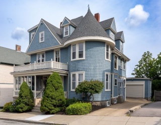 330 Lincoln Ave, Fall River, Massachusetts, 7 Bedrooms Bedrooms, 14 Rooms Rooms,3.5 BathroomsBathrooms,Residential,For Sale,Lincoln Ave,73554259