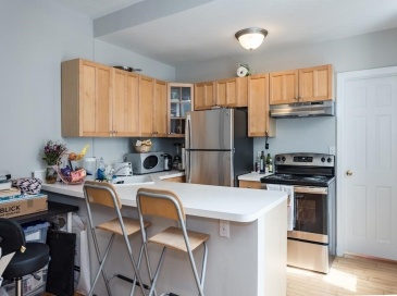 43 Park Vale Ave, Boston, Massachusetts, 3 Bedrooms Bedrooms, 4 Rooms Rooms,1 BathroomBathrooms,Residential Lease,For Rent,Park Vale Ave,73554260