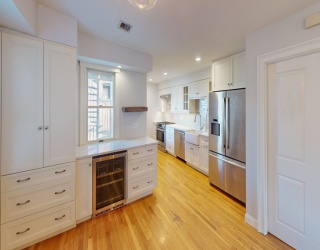 214-216 W 7th St, Boston, Massachusetts, 2 Bedrooms Bedrooms, 5 Rooms Rooms,2 BathroomsBathrooms,Residential,For Sale,W 7th St,73554284