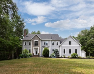 239 Country Club Way, Kingston, Massachusetts, 4 Bedrooms Bedrooms, 11 Rooms Rooms,5.5 BathroomsBathrooms,Residential,For Sale,Country Club Way,73554265