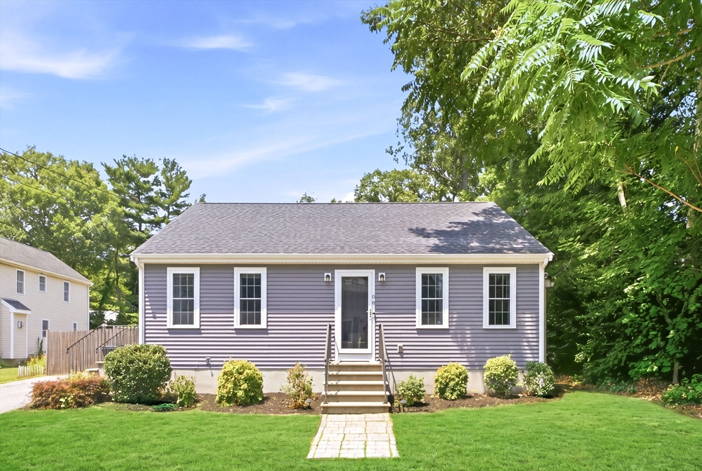 56 Milford St, Hanson, Massachusetts, 3 Bedrooms Bedrooms, 5 Rooms Rooms,2 BathroomsBathrooms,Residential,For Sale,Milford St,73554334