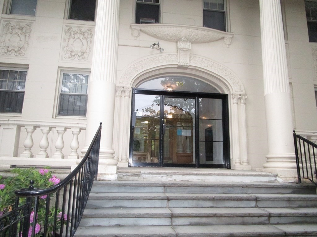 70 The Fenway, Boston, Massachusetts, 1 Bedroom Bedrooms, 2 Rooms Rooms,1 BathroomBathrooms,Residential Lease,For Rent,The Fenway,73554373