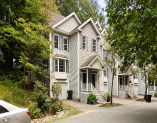 36 Georgetown Drive, Nashua, New Hampshire, 3 Bedrooms Bedrooms, 7 Rooms Rooms,2.5 BathroomsBathrooms,Residential,For Sale,Georgetown Drive,73554430