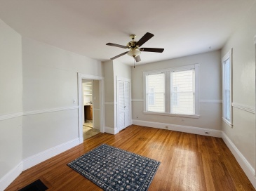 35 Kingston St, Somerville, Massachusetts, 2 Bedrooms Bedrooms, 4 Rooms Rooms,1 BathroomBathrooms,Residential Lease,For Rent,Kingston St,73554435
