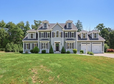 22 Chamberlains Mill Ln, Groton, Massachusetts, 4 Bedrooms Bedrooms, 9 Rooms Rooms,3.5 BathroomsBathrooms,Residential,For Sale,Chamberlains Mill Ln,73554399