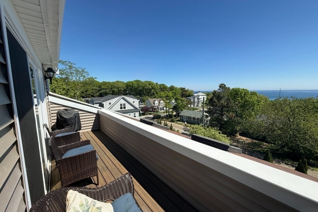 1 Reed Ave, Plymouth, Massachusetts, 2 Bedrooms Bedrooms, 5 Rooms Rooms,1.5 BathroomsBathrooms,Residential,For Sale,Reed Ave,73514229