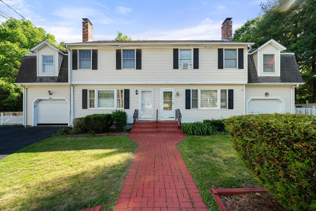 7 Ivy Cir, Norwood, Massachusetts, 3 Bedrooms Bedrooms, 5 Rooms Rooms,1.5 BathroomsBathrooms,Residential,For Sale,Ivy Cir,73533909