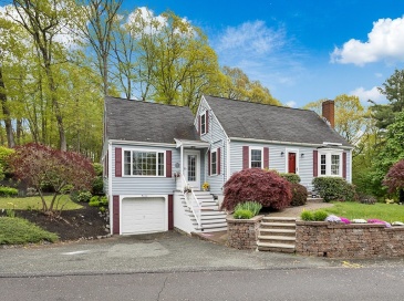 13 Meadowview Road, Foxboro, Massachusetts, 3 Bedrooms Bedrooms, 9 Rooms Rooms,2 BathroomsBathrooms,Residential,For Sale,Meadowview Road,73507673