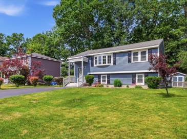 48 Oak Knoll Rd, Lowell, Massachusetts, 3 Bedrooms Bedrooms, 6 Rooms Rooms,1 BathroomBathrooms,Residential,For Sale,Oak Knoll Rd,73536475 48 Oak Knoll Rd, Lowell, Massachusetts, 3 Bedrooms Bedrooms, 6 Rooms Rooms,1 BathroomBathrooms,Residential,For Sale,Oak Knoll Rd,73536475