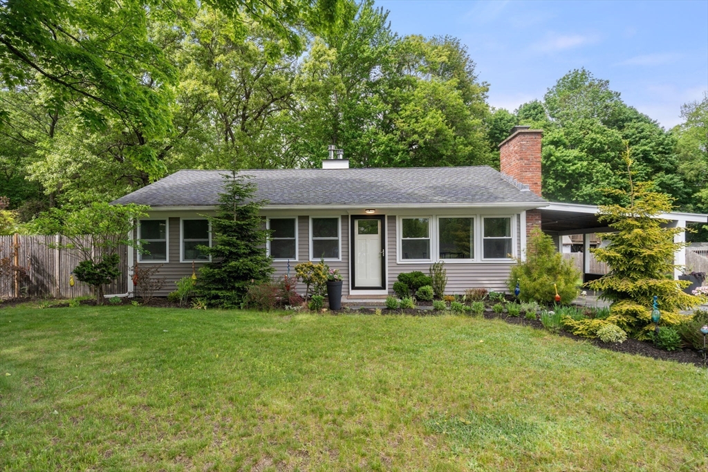 16 Maybury Rd, Maynard, Massachusetts, 3 Bedrooms Bedrooms, 7 Rooms Rooms,1.5 BathroomsBathrooms,Residential,For Sale,Maybury Rd,73524169