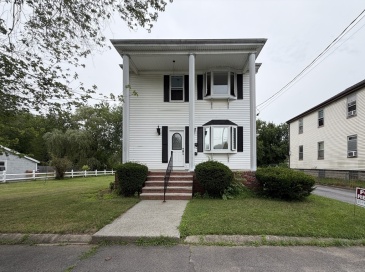 5 Bliss St, Taunton, Massachusetts, 3 Bedrooms Bedrooms, 5 Rooms Rooms,1 BathroomBathrooms,Residential Lease,For Rent,Bliss St,73554340