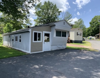 42 Adams, Greenfield, Massachusetts, 2 Bedrooms Bedrooms, 5 Rooms Rooms,1 BathroomBathrooms,Residential,For Sale,Adams,73554347