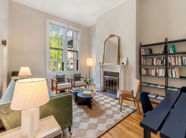 207 Commonwealth Ave., Boston, Massachusetts, 1 Bedroom Bedrooms, 3 Rooms Rooms,1 BathroomBathrooms,Residential Lease,For Rent,Commonwealth Ave.,73554298