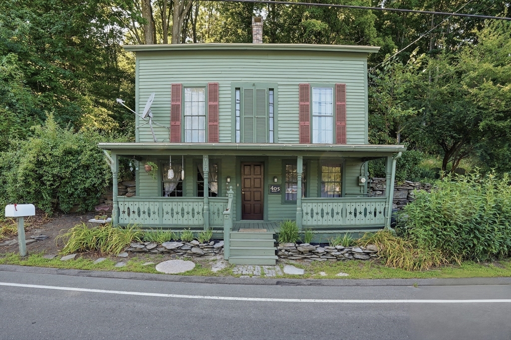 405 Main Street, Hampden, Massachusetts, 3 Bedrooms Bedrooms, 6 Rooms Rooms,1 BathroomBathrooms,Residential,For Sale,Main Street,73554378
