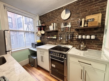 21 Revere St, Boston, Massachusetts, 1 Bedroom Bedrooms, 3 Rooms Rooms,1 BathroomBathrooms,Residential Lease,For Rent,Revere St,73554456 21 Revere St, Boston, Massachusetts, 1 Bedroom Bedrooms, 3 Rooms Rooms,1 BathroomBathrooms,Residential Lease,For Rent,Revere St,73554456