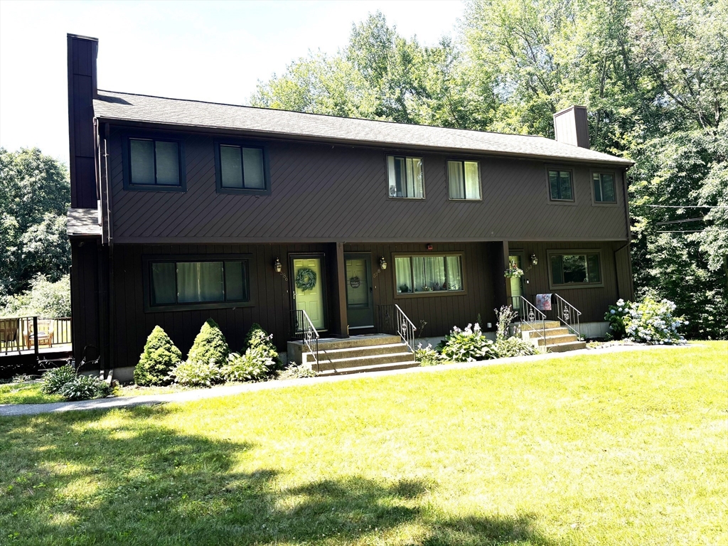 590 Dedham St, Wrentham, Massachusetts, 2 Bedrooms Bedrooms, 5 Rooms Rooms,1.5 BathroomsBathrooms,Residential,For Sale,Dedham St,73554453