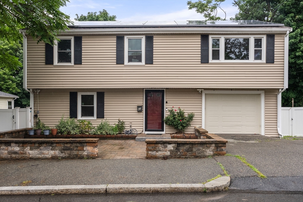 60 Plymouth Road, Malden, Massachusetts, 4 Bedrooms Bedrooms, 9 Rooms Rooms,2.5 BathroomsBathrooms,Residential,For Sale,Plymouth Road,73546870