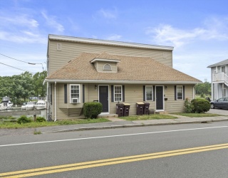 202 Commercial St, Weymouth, Massachusetts, 4 Bedrooms Bedrooms, 8 Rooms Rooms,2 BathroomsBathrooms,Residential Income,For Sale,Commercial St,73554461
