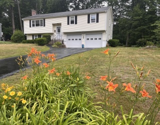 201 Swift Rd, Northbridge, Massachusetts, 3 Bedrooms Bedrooms, 6 Rooms Rooms,2 BathroomsBathrooms,Residential,For Sale,Swift Rd,73554466