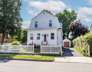 78 Arnold St, Quincy, Massachusetts, 3 Bedrooms Bedrooms, 7 Rooms Rooms,1.5 BathroomsBathrooms,Residential,For Sale,Arnold St,73554476