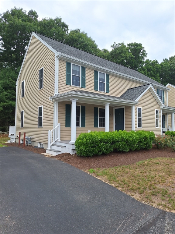 11 Anacki Ln, Bridgewater, Massachusetts, 2 Bedrooms Bedrooms, 4 Rooms Rooms,1.5 BathroomsBathrooms,Residential,For Sale,Anacki Ln,73554559