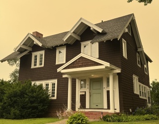 22 Fernwood Avenue, Haverhill, Massachusetts, 3 Bedrooms Bedrooms, 8 Rooms Rooms,1 BathroomBathrooms,Residential,For Sale,Fernwood Avenue,73554323