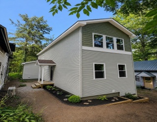 80 Laurel Park, Northampton, Massachusetts, 2 Bedrooms Bedrooms, 5 Rooms Rooms,1.5 BathroomsBathrooms,Residential,For Sale,Laurel Park,73554460