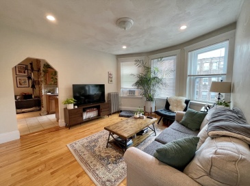 164 Strathmore Rd, Boston, Massachusetts, 1 Bedroom Bedrooms, 3 Rooms Rooms,1 BathroomBathrooms,Residential Lease,For Rent,Strathmore Rd,73554573 164 Strathmore Rd, Boston, Massachusetts, 1 Bedroom Bedrooms, 3 Rooms Rooms,1 BathroomBathrooms,Residential Lease,For Rent,Strathmore Rd,73554573