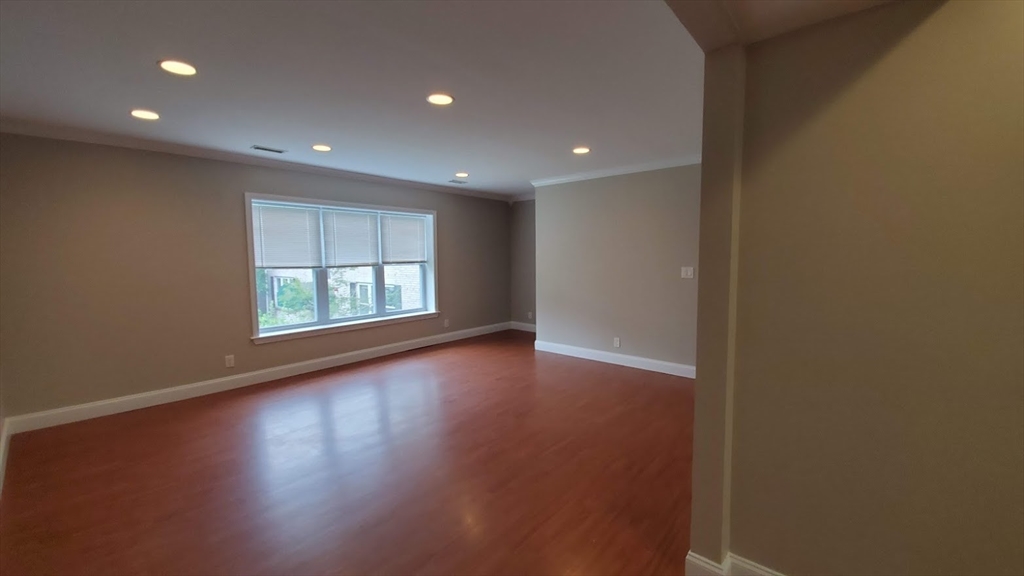 148 Newton St., Boston, Massachusetts, 2 Bedrooms Bedrooms, 4 Rooms Rooms,2 BathroomsBathrooms,Residential Lease,For Rent,Newton St.,73554581