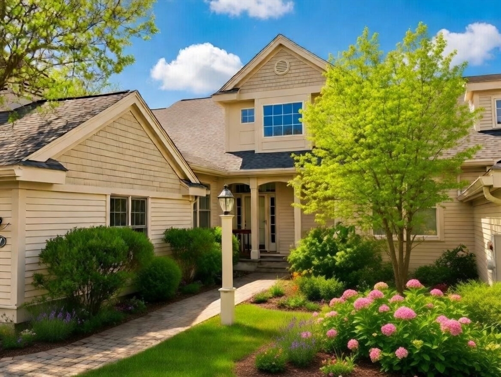 57 Carriage Hill Cir, Southborough, Massachusetts, 2 Bedrooms Bedrooms, 9 Rooms Rooms,3.5 BathroomsBathrooms,Residential,For Sale,Carriage Hill Cir,73554574