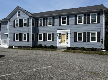 141 High Street, Danvers, Massachusetts, 2 Bedrooms Bedrooms, 6 Rooms Rooms,1 BathroomBathrooms,Residential Lease,For Rent,High Street,73554605 141 High Street, Danvers, Massachusetts, 2 Bedrooms Bedrooms, 6 Rooms Rooms,1 BathroomBathrooms,Residential Lease,For Rent,High Street,73554605