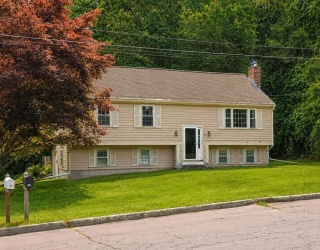 140 King James Way, Wrentham, Massachusetts, 3 Bedrooms Bedrooms, 8 Rooms Rooms,1.5 BathroomsBathrooms,Residential,For Sale,King James Way,73554610
