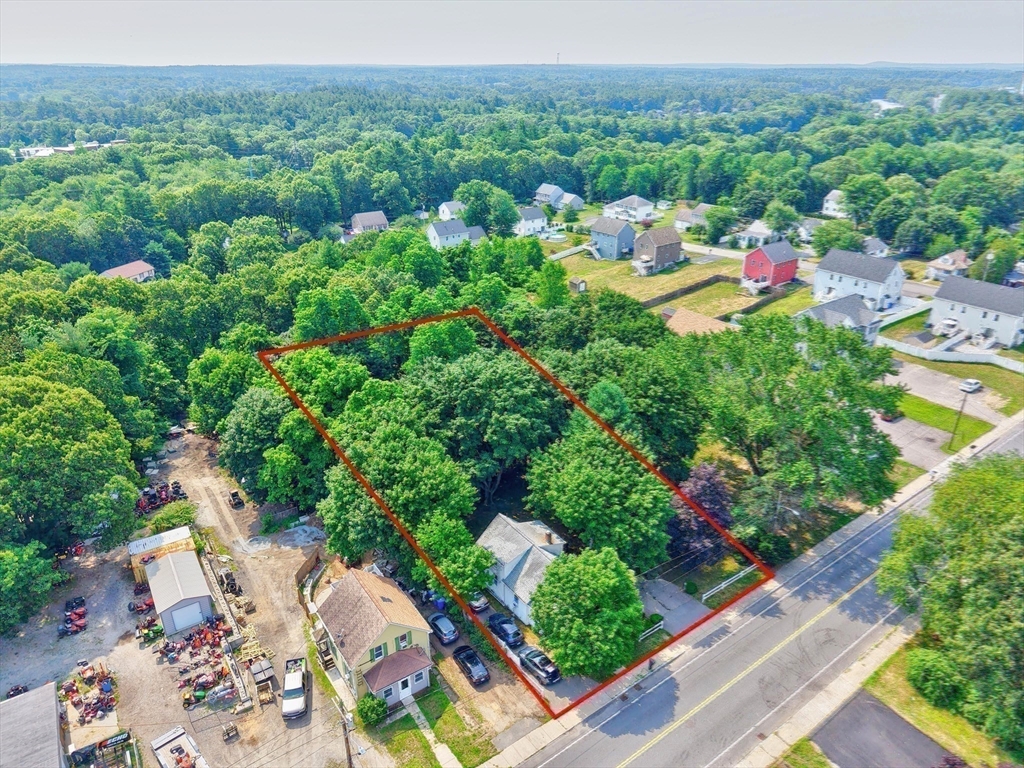3 Lawton Street, Taunton, Massachusetts, 2 Bedrooms Bedrooms, 8 Rooms Rooms,2 BathroomsBathrooms,Residential Income,For Sale,Lawton Street,73554622
