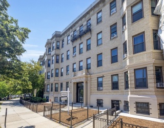 69 Park Drive, Boston, Massachusetts, 3 Rooms Rooms,1 BathroomBathrooms,Residential,For Sale,Park Drive,73554626