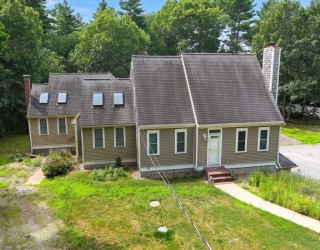 42 Clear Pond Road, Lakeville, Massachusetts, 4 Bedrooms Bedrooms, 10 Rooms Rooms,3 BathroomsBathrooms,Residential,For Sale,Clear Pond Road,73554629