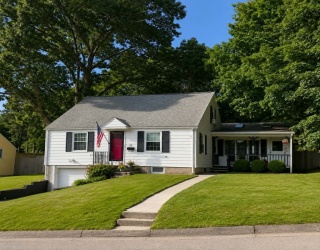 18 Hunnewell Rd, Worcester, Massachusetts, 3 Bedrooms Bedrooms, 7 Rooms Rooms,1.5 BathroomsBathrooms,Residential,For Sale,Hunnewell Rd,73554634