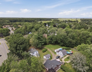 3 & 5 Ferry Road, Salisbury, Massachusetts, 4 Bedrooms Bedrooms, 11 Rooms Rooms,2 BathroomsBathrooms,Residential Income,For Sale,Ferry Road,73554684