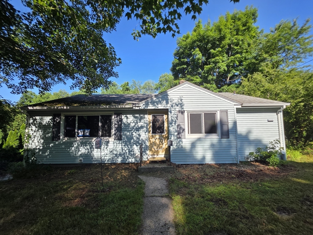 20 Deborah St, Palmer, Massachusetts, 3 Bedrooms Bedrooms, 4 Rooms Rooms,1 BathroomBathrooms,Residential,For Sale,Deborah St,73554680