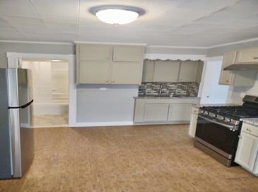31 Edwards St, Fitchburg, Massachusetts, 2 Bedrooms Bedrooms, 4 Rooms Rooms,1 BathroomBathrooms,Residential Lease,For Rent,Edwards St,73554688 31 Edwards St, Fitchburg, Massachusetts, 2 Bedrooms Bedrooms, 4 Rooms Rooms,1 BathroomBathrooms,Residential Lease,For Rent,Edwards St,73554688