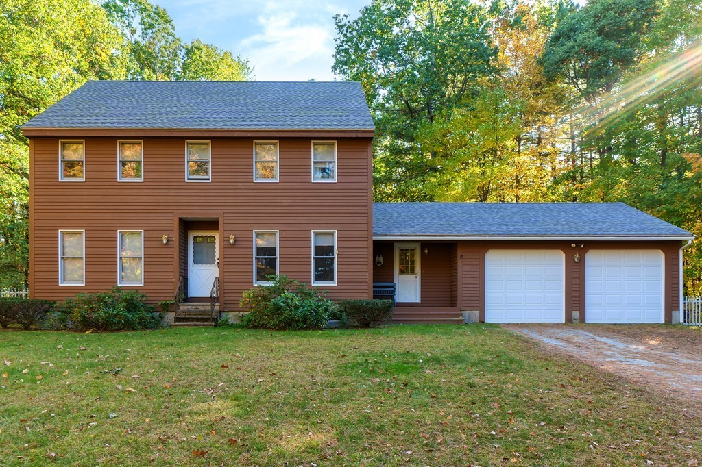 686 Scott Rd, Fitchburg, Massachusetts, 4 Bedrooms Bedrooms, 9 Rooms Rooms,2.5 BathroomsBathrooms,Residential,For Sale,Scott Rd,73554687