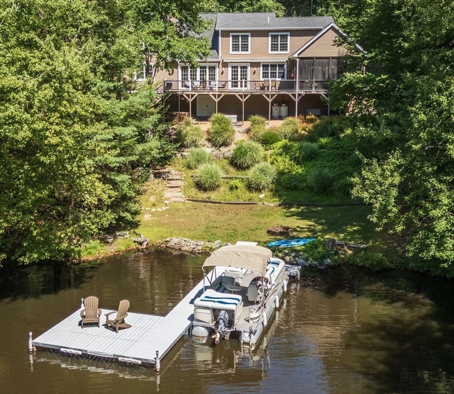 430 Mashapaug Rd, Holland, Massachusetts, 4 Bedrooms Bedrooms, 8 Rooms Rooms,2.5 BathroomsBathrooms,Residential,For Sale,Mashapaug Rd,73554691