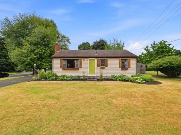887 North St, Agawam, Massachusetts, 2 Bedrooms Bedrooms, 4 Rooms Rooms,1 BathroomBathrooms,Residential,For Sale,North St,73540507 887 North St, Agawam, Massachusetts, 2 Bedrooms Bedrooms, 4 Rooms Rooms,1 BathroomBathrooms,Residential,For Sale,North St,73540507
