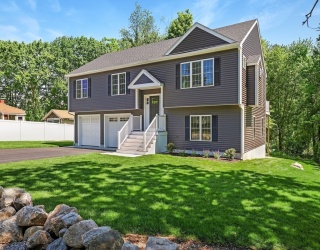 206 High Street, Abington, Massachusetts, 3 Bedrooms Bedrooms, 7 Rooms Rooms,3 BathroomsBathrooms,Residential,For Sale,High Street,73530225