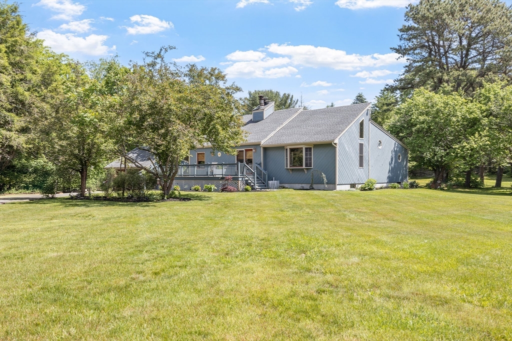 90 Kingman St, Taunton, Massachusetts, 3 Bedrooms Bedrooms, 7 Rooms Rooms,2 BathroomsBathrooms,Residential,For Sale,Kingman St,73529283