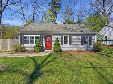 71 Highland Street, Canton, Massachusetts, 2 Bedrooms Bedrooms, 5 Rooms Rooms,1 BathroomBathrooms,Residential,For Sale,Highland Street,73509122