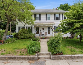 14 Seagrave St, Uxbridge, Massachusetts, 3 Bedrooms Bedrooms, 6 Rooms Rooms,1.5 BathroomsBathrooms,Residential,For Sale,Seagrave St,73525169