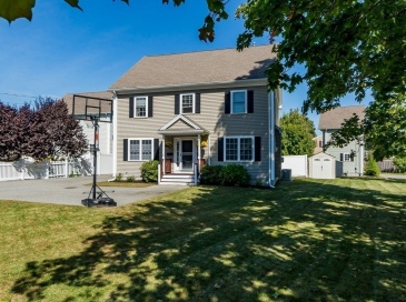 409 Lincoln St., Waltham, Massachusetts, 4 Bedrooms Bedrooms, 6 Rooms Rooms,2.5 BathroomsBathrooms,Residential Lease,For Rent,Lincoln St.,73516178 409 Lincoln St., Waltham, Massachusetts, 4 Bedrooms Bedrooms, 6 Rooms Rooms,2.5 BathroomsBathrooms,Residential Lease,For Rent,Lincoln St.,73516178