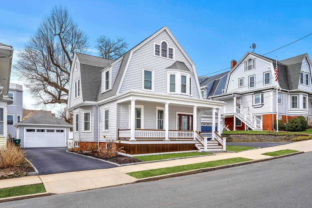 7 King St., Lynn, Massachusetts, 5 Bedrooms Bedrooms, 9 Rooms Rooms,2 BathroomsBathrooms,Residential,For Sale,King St.,73496167