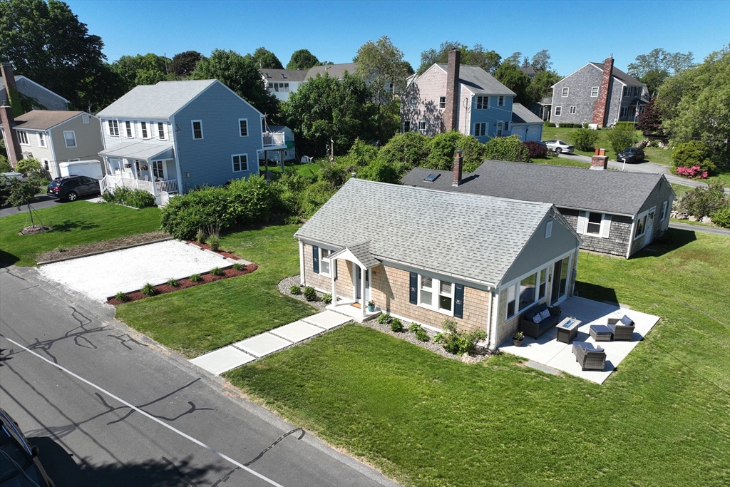 2-A Bodfish Ave, Sandwich, Massachusetts, 2 Bedrooms Bedrooms, 4 Rooms Rooms,1 BathroomBathrooms,Residential,For Sale,Bodfish Ave,73529612
